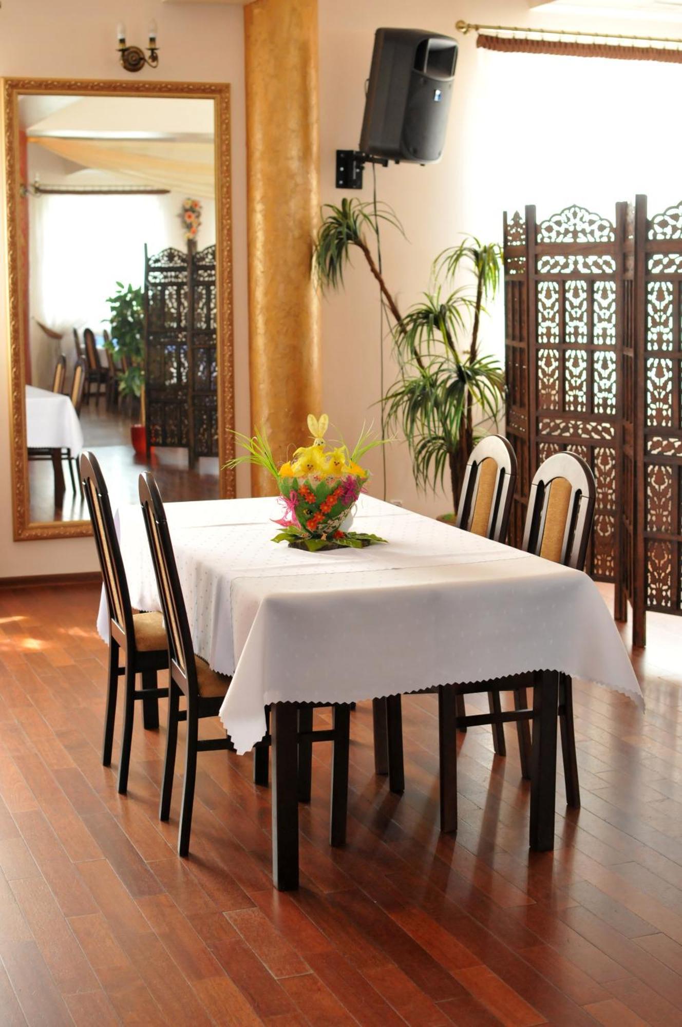 Stopnica Hotel Restauracja Lorenzo מראה חיצוני תמונה